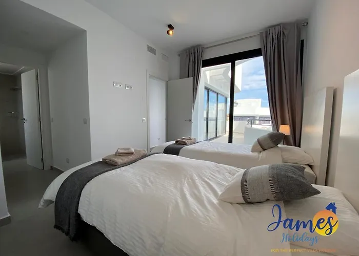 Luxurious Villa Private Pool La Marina Urb Lm3