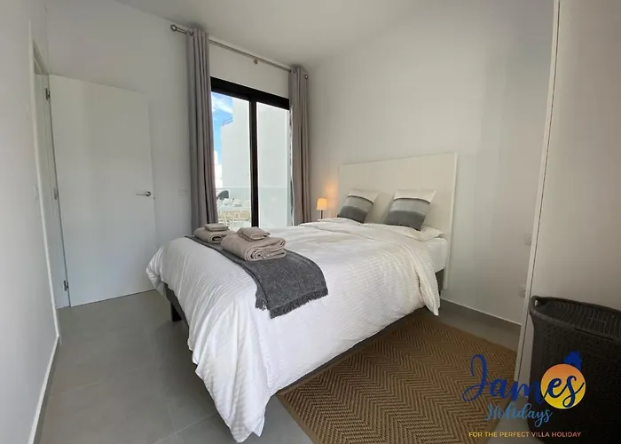Luxurious Villa Private Pool La Marina Urb Lm3